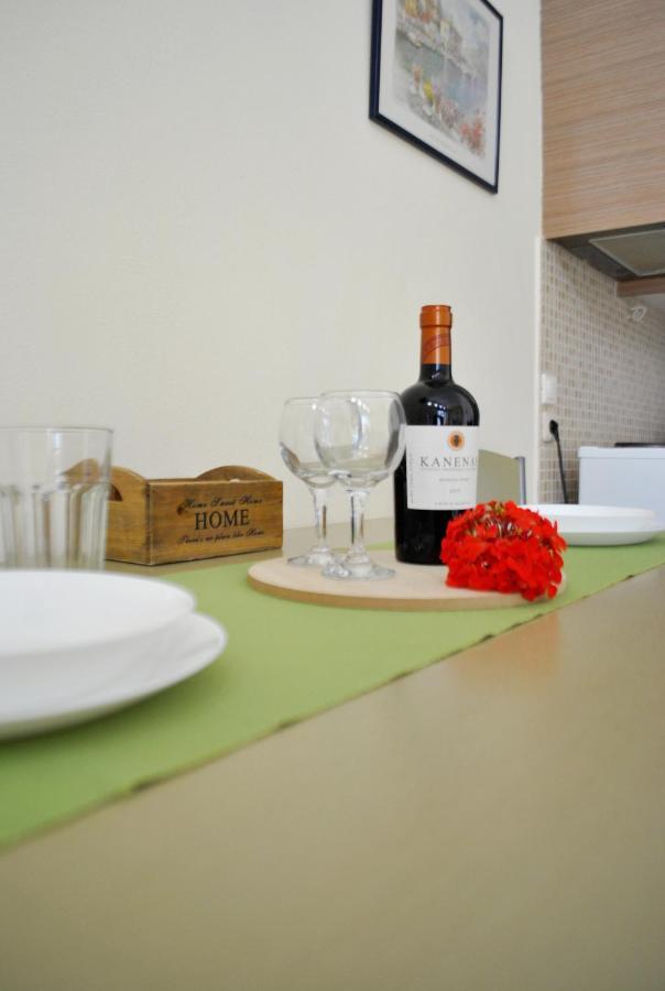 Christina'S Sea House Apartment Nikiti  Bagian luar foto