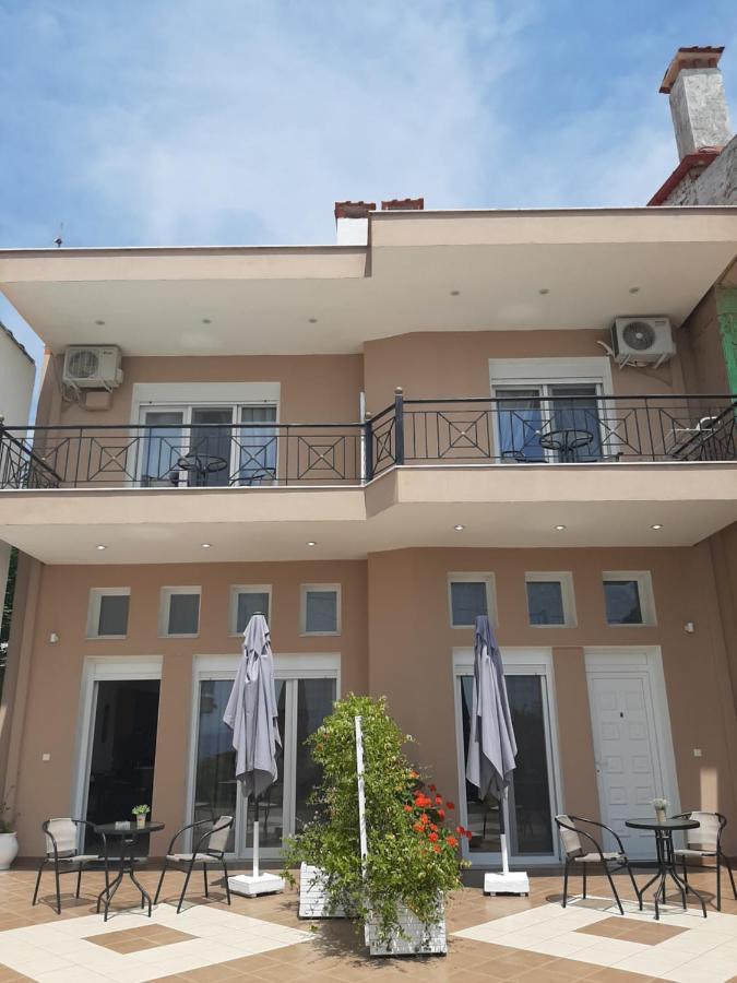 Christina'S Sea House Apartment Nikiti  Bagian luar foto