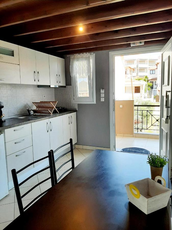 Christina'S Sea House Apartment Nikiti  Bagian luar foto