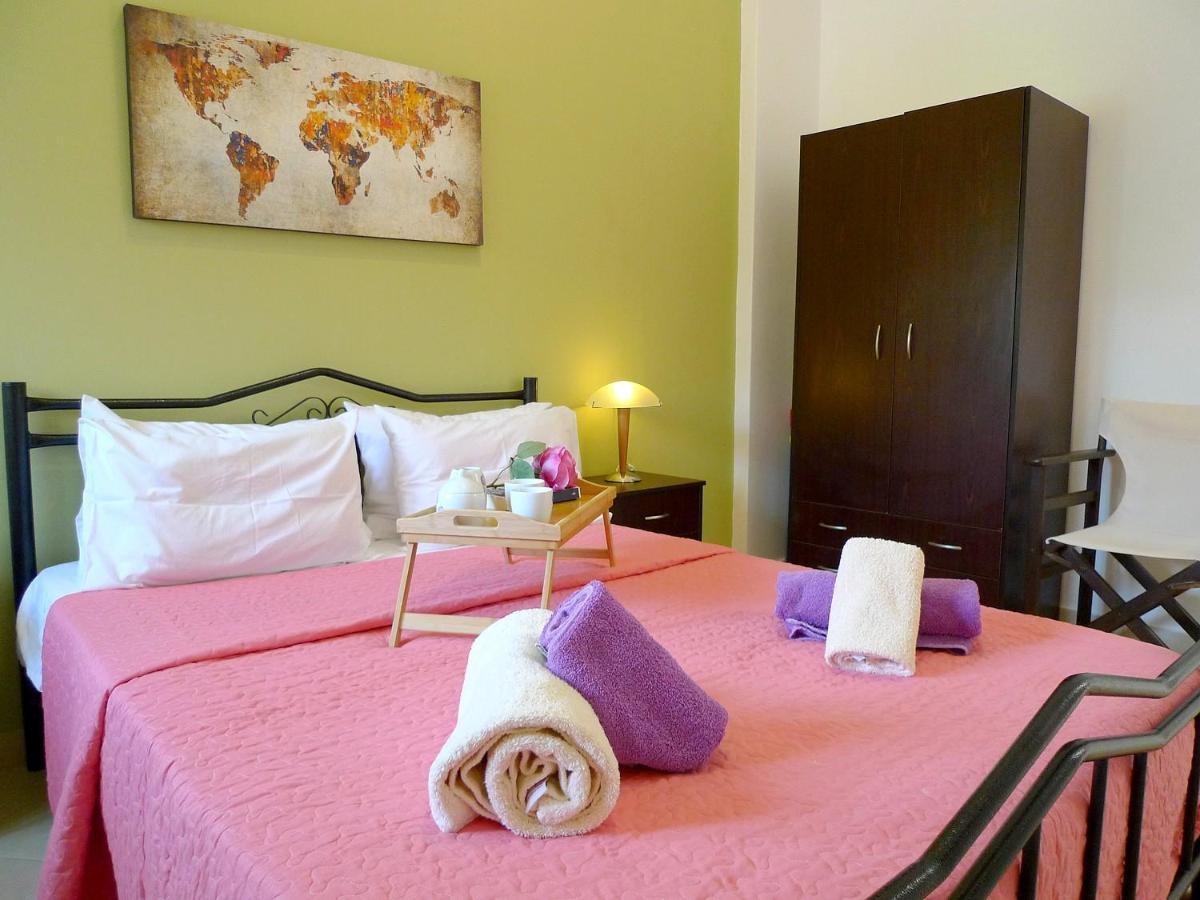 Christina'S Sea House Apartment Nikiti  Bagian luar foto