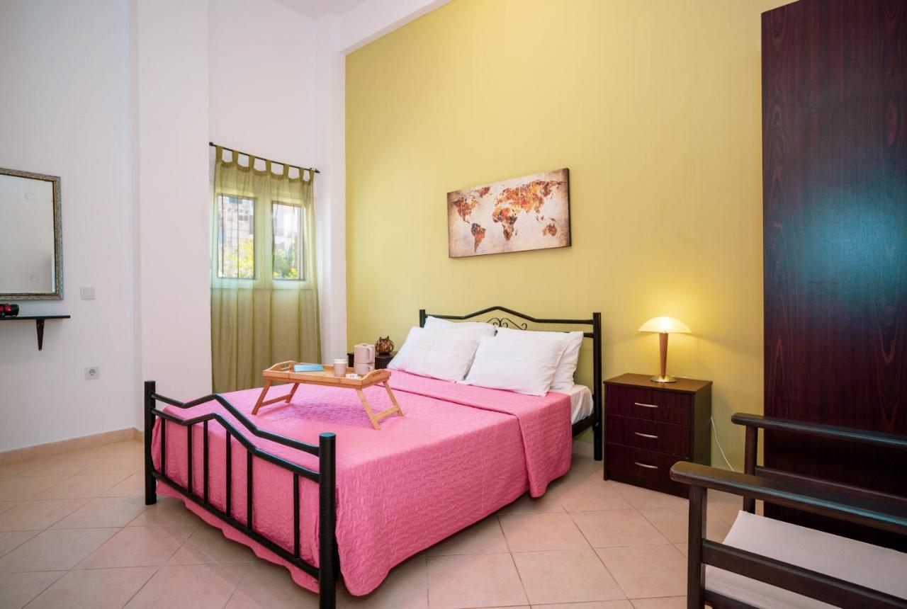 Christina'S Sea House Apartment Nikiti  Bagian luar foto
